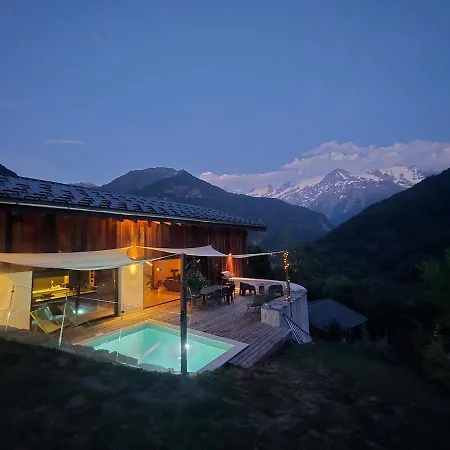 Chamonix Valley, Sleeps 12, Pool, Gym, Spa, Sauna * Servoz
