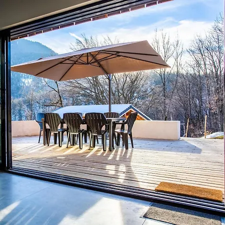 Chamonix Valley, Sleeps 12, Pool, Gym, Spa, Sauna * Servoz