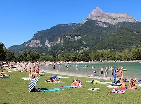 Chamonix Valley, Sleeps 12, Pool, Gym, Spa, Sauna Domek alpejski Servoz
