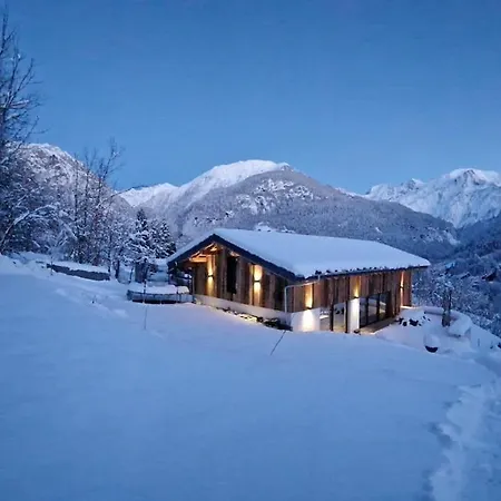 Chamonix Valley, Sleeps 12, Pool, Gym, Spa, Sauna Domek alpejski Servoz